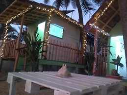 Luna Beach Home & Cabanas - Hostel