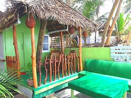 Luna Beach Home & Cabanas - Hostel