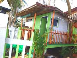 Luna Beach Home & Cabanas - Hostel