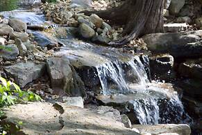 Crystal Cove Bed and Breakfast