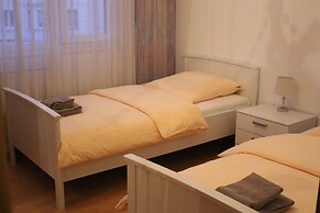 Studios near Basel Airport - RM 112