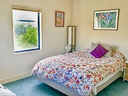 The Oasis by the Sea and Forest