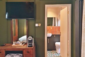 The Alyth Hotel