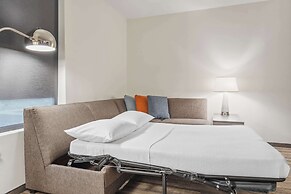 Hyatt House Orlando International Drive