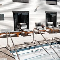The Inn Hotel, Ascend Hotel Collection