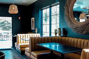 The Inn Hotel, Ascend Hotel Collection