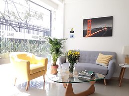 Kalos Meraki Apartasuites