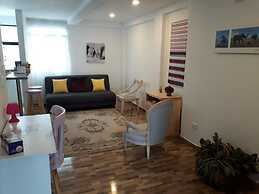 Kalos Meraki Apartasuites