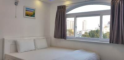 The Phoenix 74 Hotel