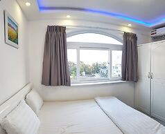 The Phoenix 74 Hotel