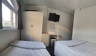 The Phoenix 74 Hotel