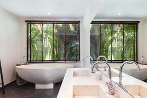 Boutique Balinese 3BR Pool Villa Martin