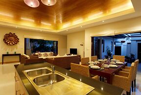 Boutique Balinese 3BR Pool Villa Martin