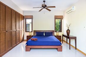 Boutique Balinese 3BR Pool Villa Martin