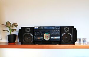 Carpenter's Rustic Courtyard-Great Wall