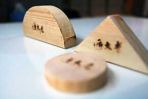 Carpenter's Rustic Courtyard-Great Wall