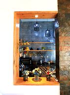 Carpenter's Rustic Courtyard-Great Wall