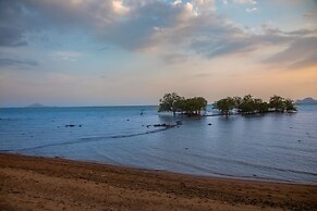 Villa Cha-Cha Krabi Beachfront Resort