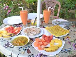 Pine Village Home Stay