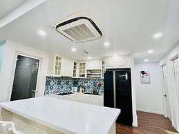 Sunrise City Apartment