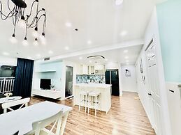 Sunrise City Apartment