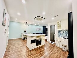 Sunrise City Apartment