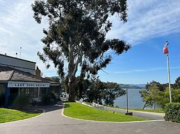 Lake Hume Resort