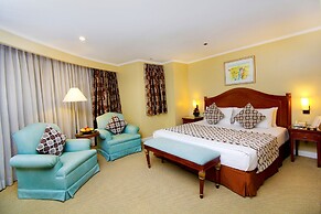 Oxford Suites Makati