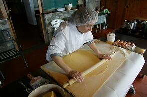 Agriturismo La Riserva Di Montebello