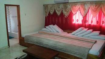 New Mexico Hotel - Takoradi