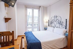 Apartamentos Alda Porta do Sol