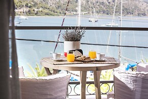 Argostoli Marina Suites