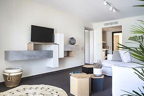 Argostoli Marina Suites