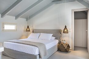 Argostoli Marina Suites