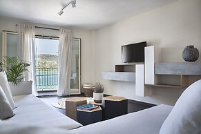 Argostoli Marina Suites