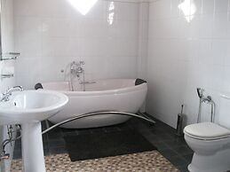 Sunil Garden Unawatuna