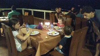 kandy Highland Unique