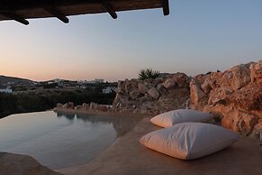 Krios Luxury Suites
