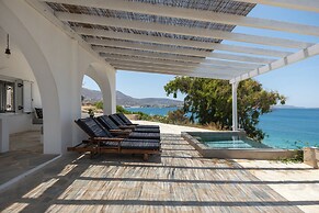 Krios Luxury Suites