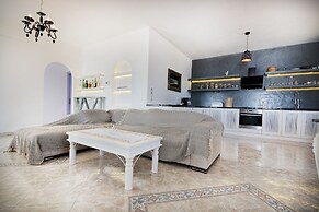 Krios Luxury Suites