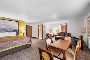 Super 8 by Wyndham Oelwein