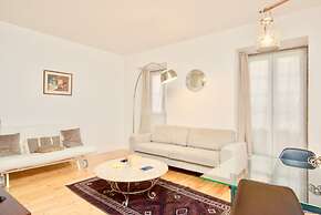 Akicity Lisboa Graça Iris II