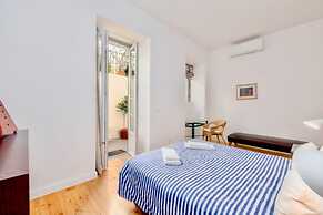 Akicity Lisboa Graça Iris II