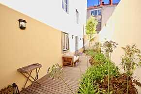 Akicity Lisboa Graça Iris II