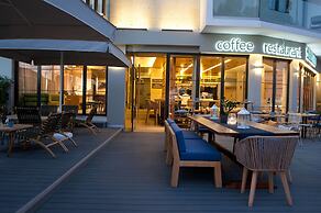 Seasabelle Hotel near Athens Airport