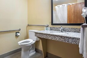 Quality Inn & Suites Brandenburg - Fort Knox