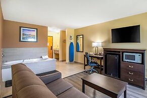 Quality Inn & Suites Brandenburg - Fort Knox