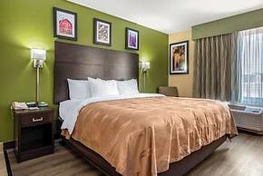 Quality Inn & Suites Brandenburg - Fort Knox