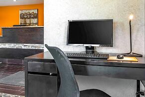 Quality Inn & Suites Brandenburg - Fort Knox