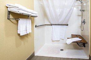 Quality Inn & Suites Brandenburg - Fort Knox